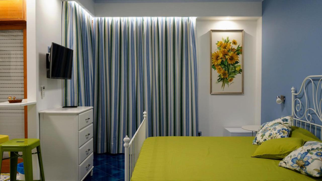 Sirentum Suite Sorrento Exterior photo