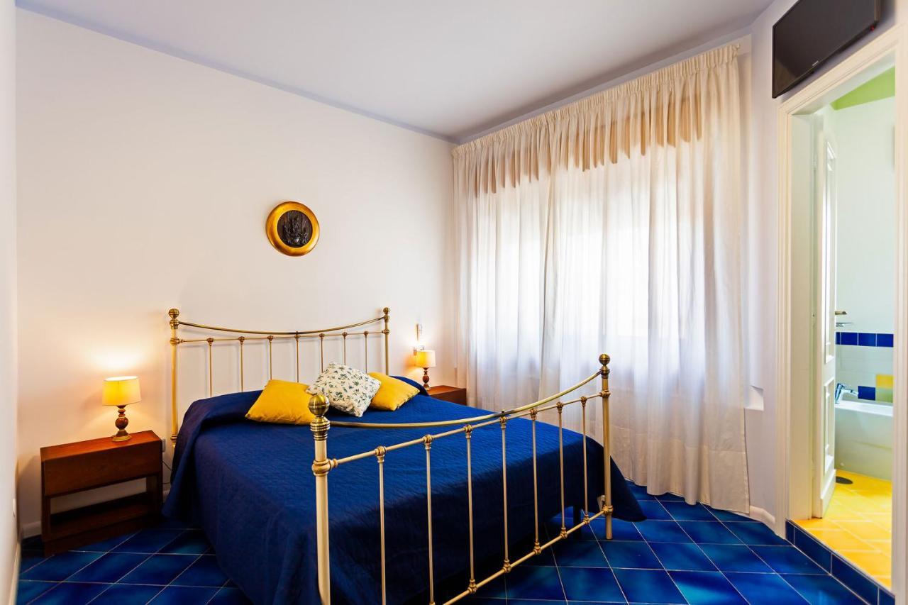 Sirentum Suite Sorrento Exterior photo
